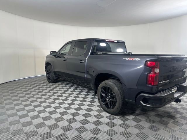Used 2022 Dark Ash Metallic Chevrolet Custom image 4