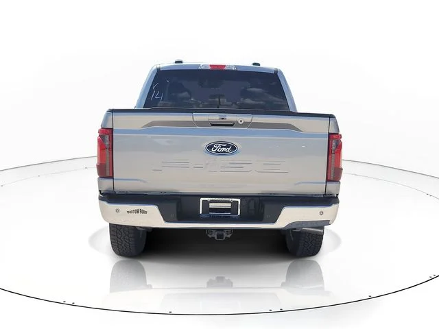 New 2026 Silver Metallic Ford XLT image 6
