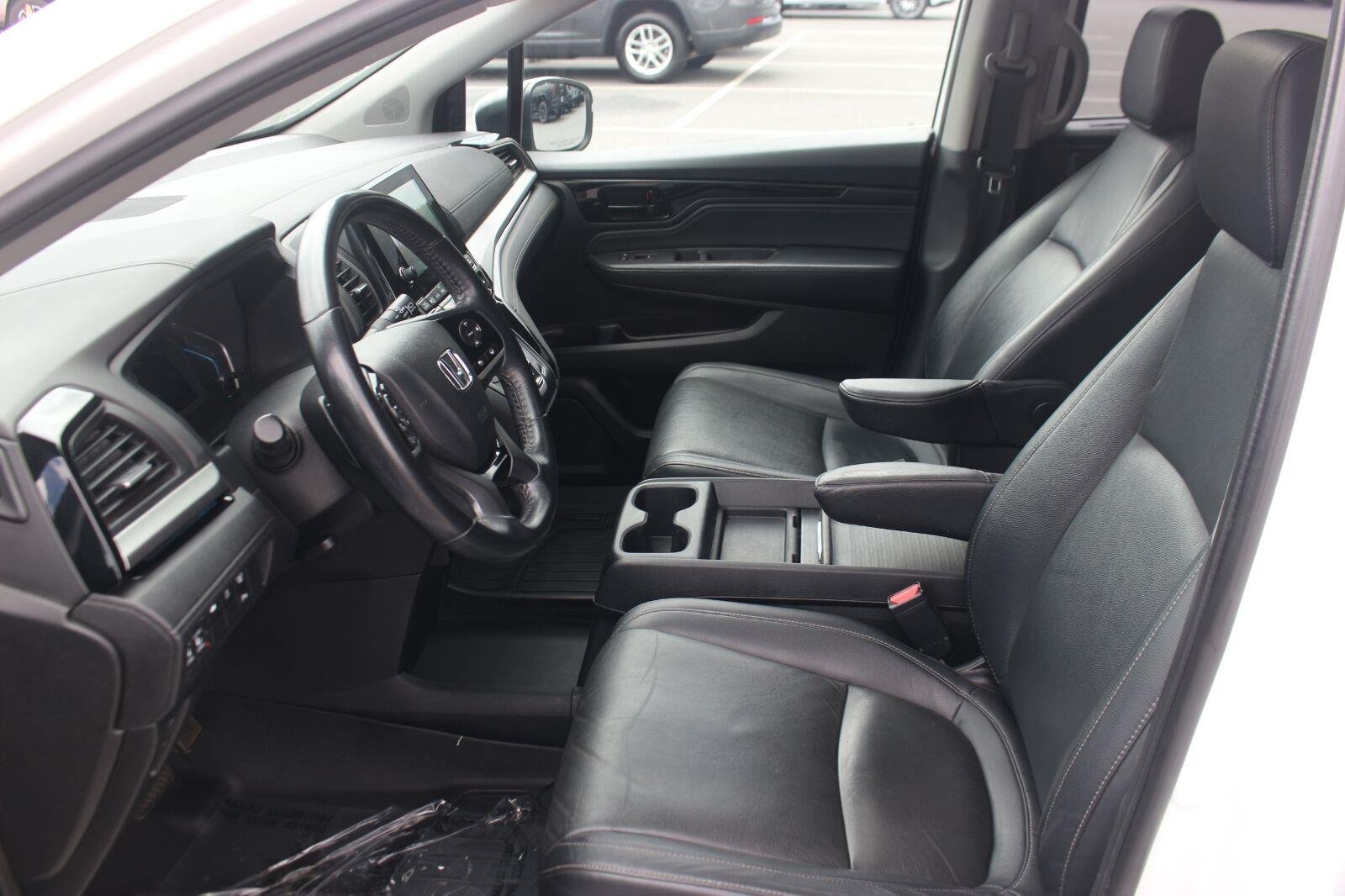 Used 2021 Platinum White Pearl Honda Touring image 16