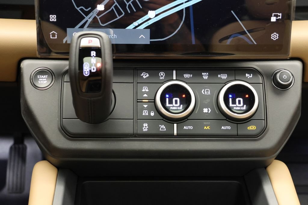 2026 Land Rover Defender X-Dynamic SE - Photo 24