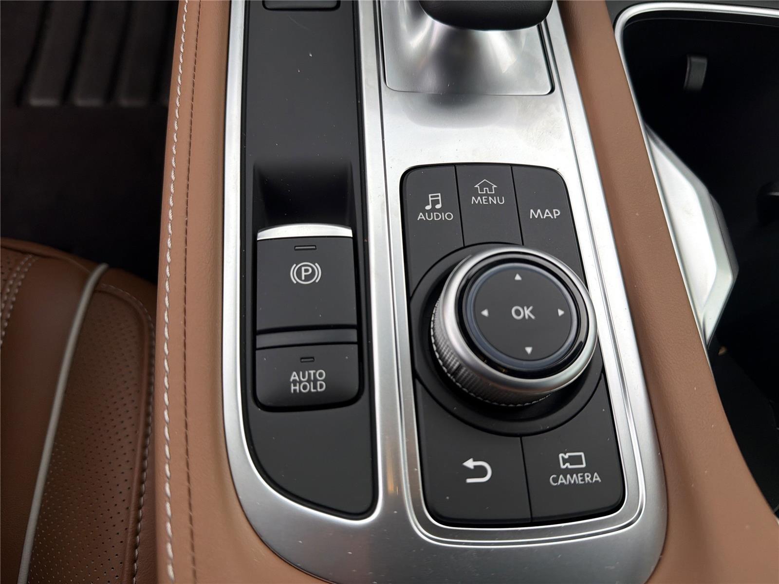 New 2026 2T MNRL BLK INFINITI Autograph AWD image 10
