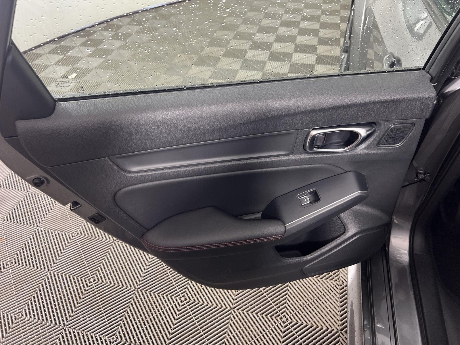 Used 2025 Liquid Carbon Metallic Acura Type S image 34