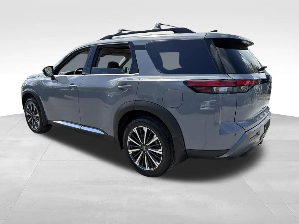 New 2026 Boulder Gray Pearl Nissan Platinum image 5
