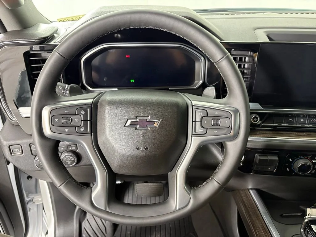 New 2026 Summit White Chevrolet RST image 25