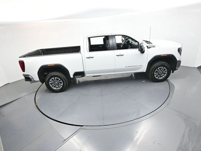 Used 2025 White GMC SLT image 45