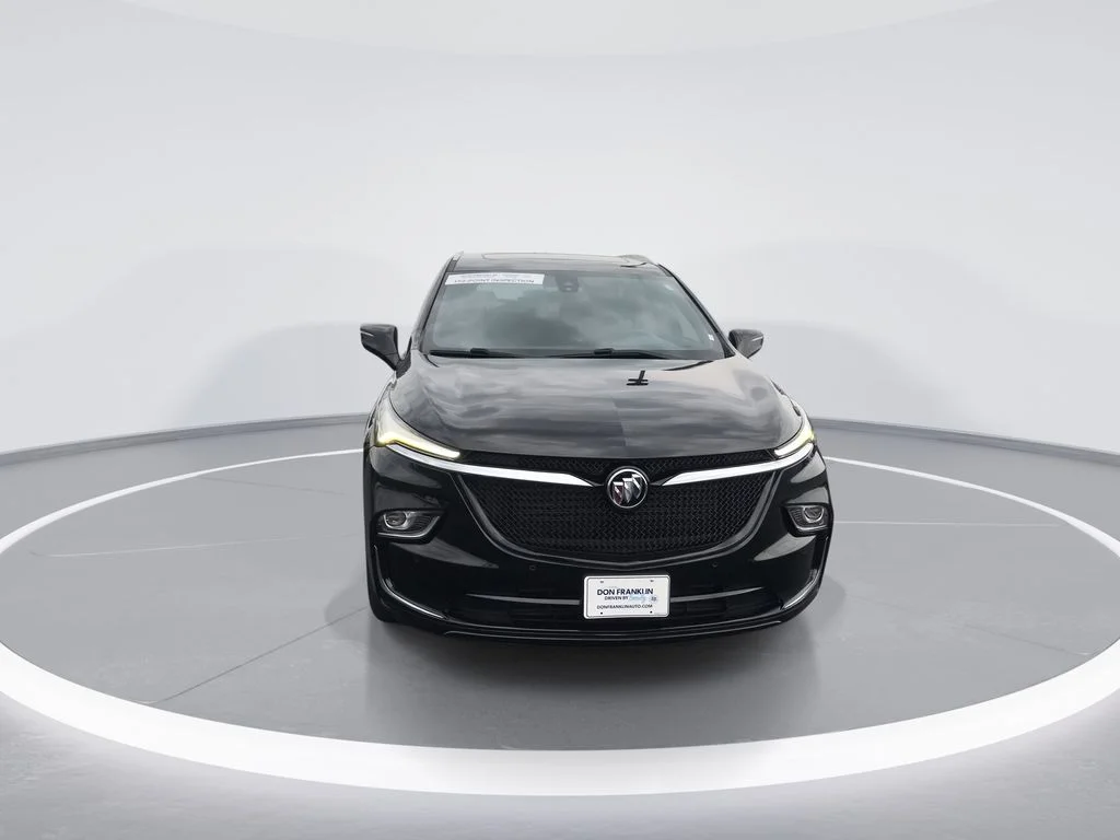 Used 2023 Black Buick Essence image 3