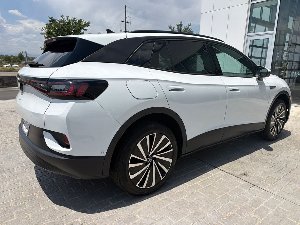 Certified Used 2025 Pure White Volkswagen Pro image 7