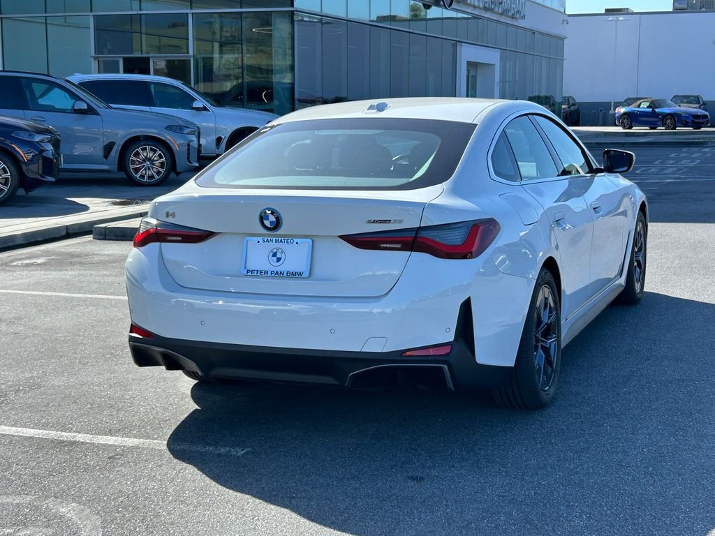 Certified Used 2023 Alpine White BMW eDrive35 image 5
