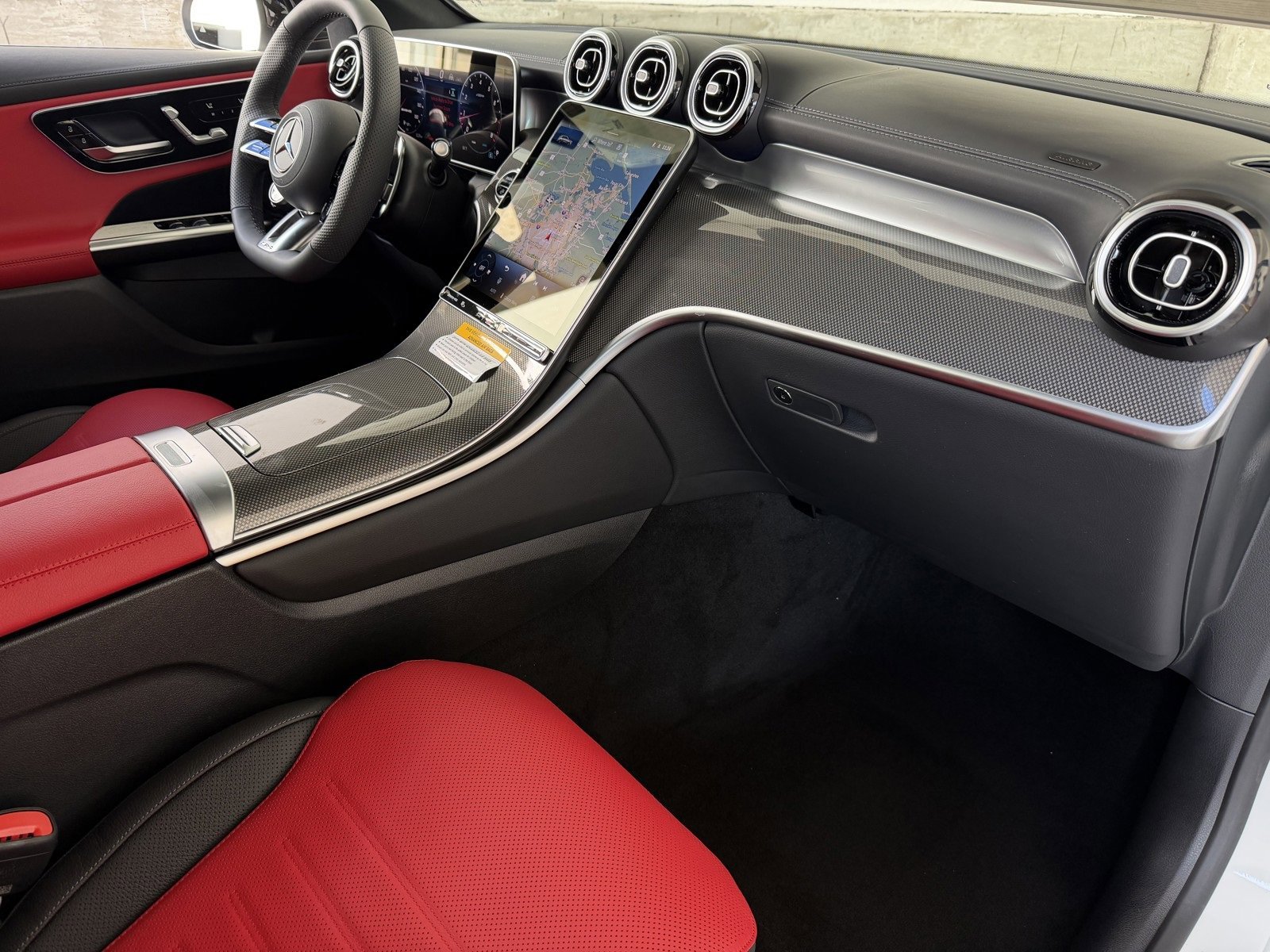 New 2026 Polar White Mercedes-Benz AMG® GLC 43 4MATIC® SUV image 39