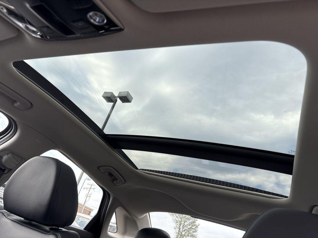 2025 Kia K5 EX - Photo 26