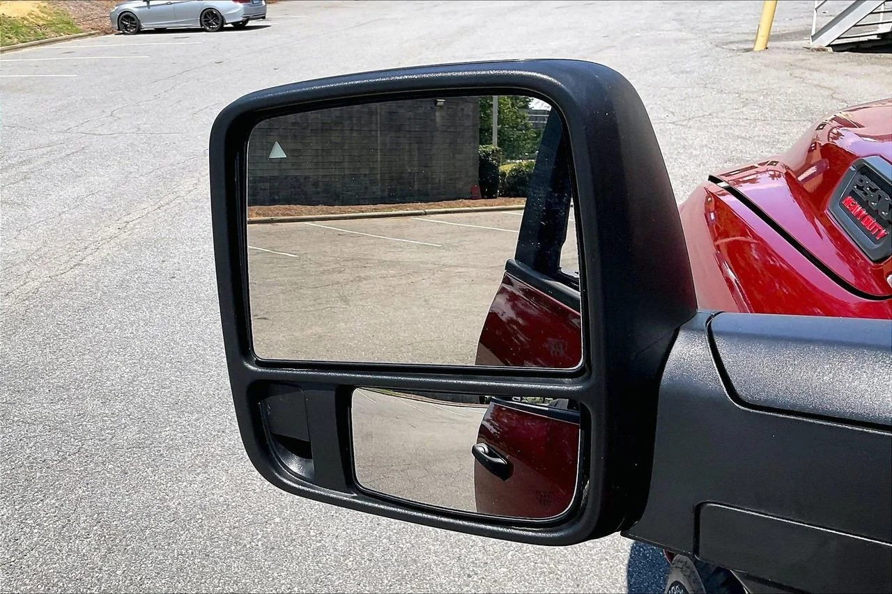New 2026 Molten Red Pearl-Coat Exterior Paint RAM Big Horn image 27