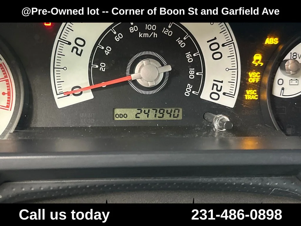 Used 2007 Red Toyota Base image 22