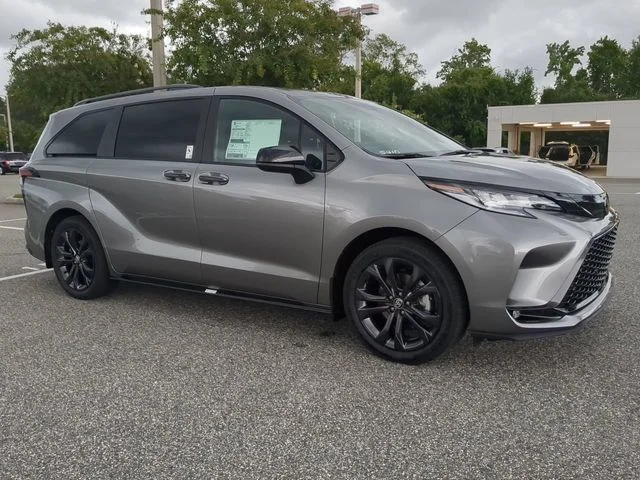 New 2026 Heavy Metal Toyota XSE image 2