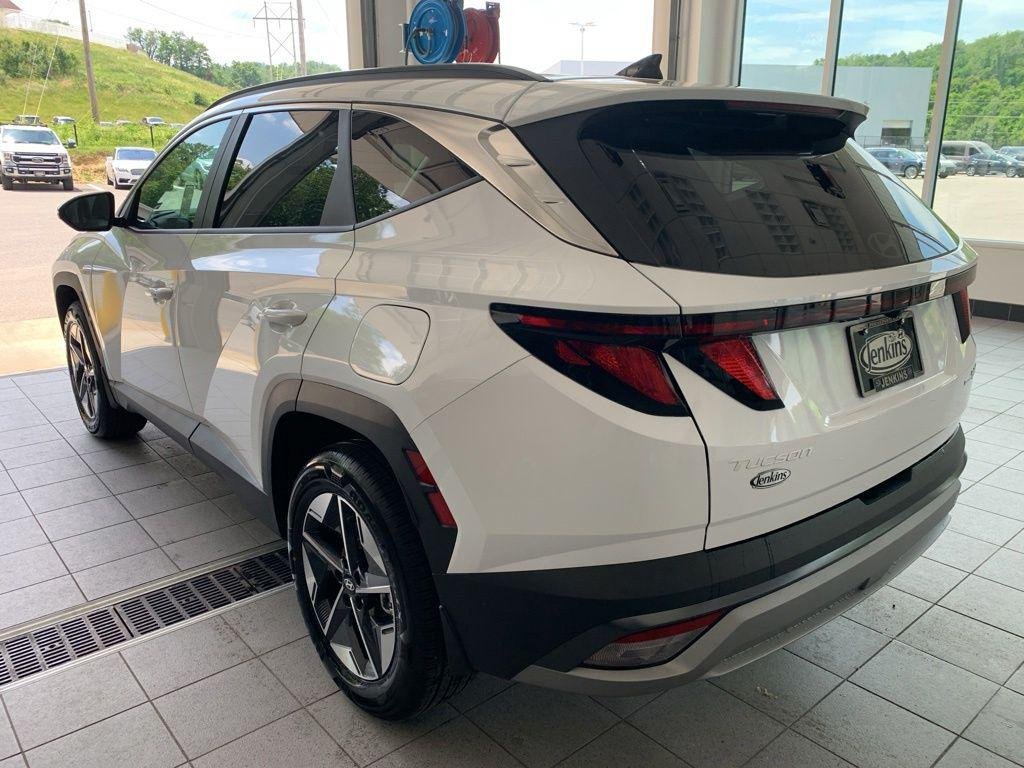 New 2026 White Hyundai SEL AWD image 13