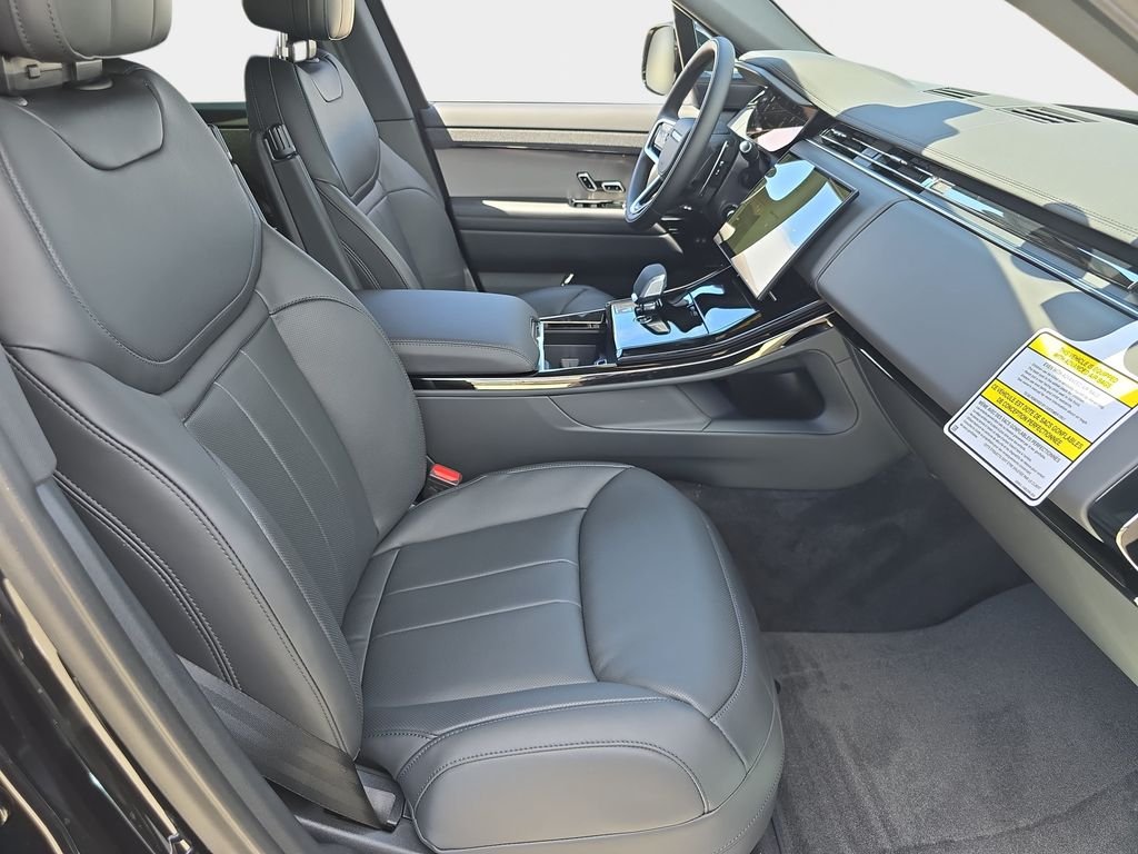 New 2026 Santorini Black Land Rover SE image 10