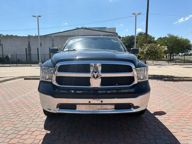 Pre-Owned 2019 Ram 1500 Classic SLT RWD 4D Crew Cab