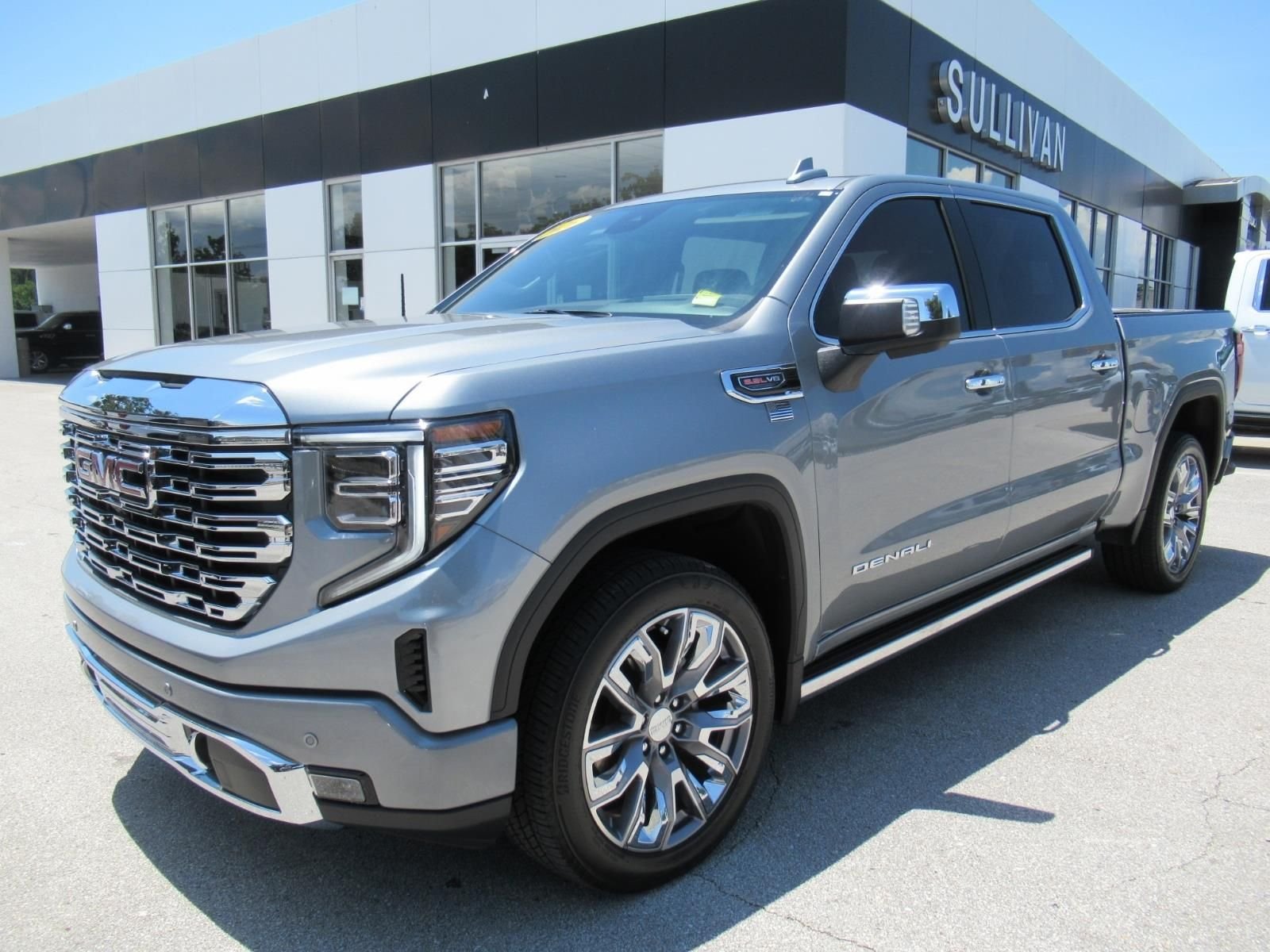 Used 2026 Silver GMC Denali image 3