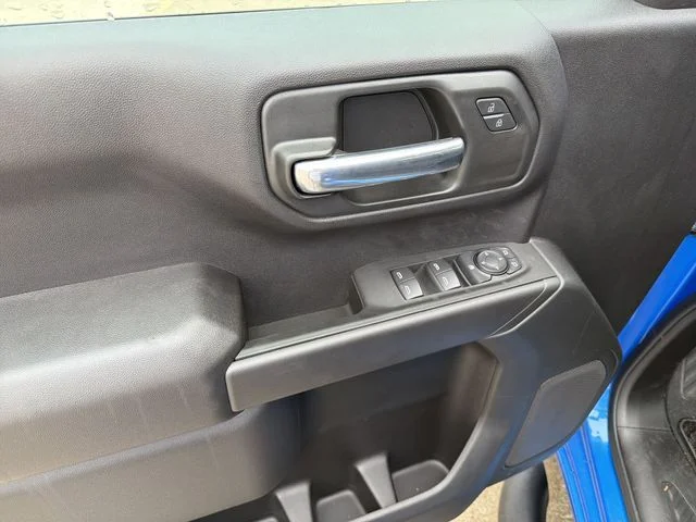 Used 2025 Blue Chevrolet Custom image 15