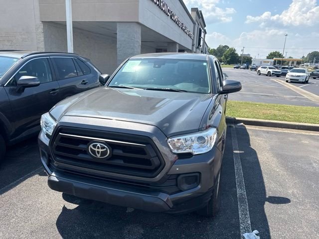 Used 2023  Toyota  image 13