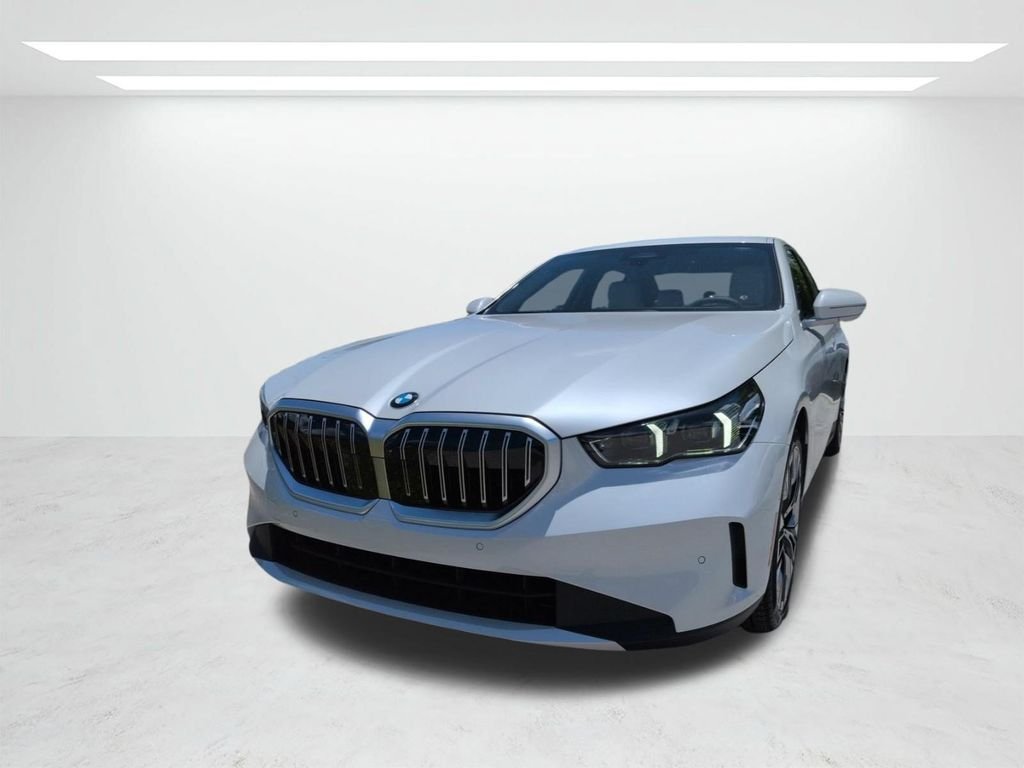 New 2027 White Metallic BMW 530i image 8