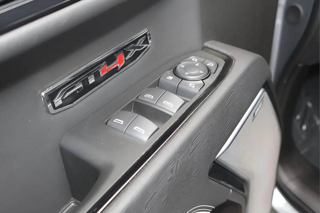 Used 2025 Silver GMC AT4X image 10