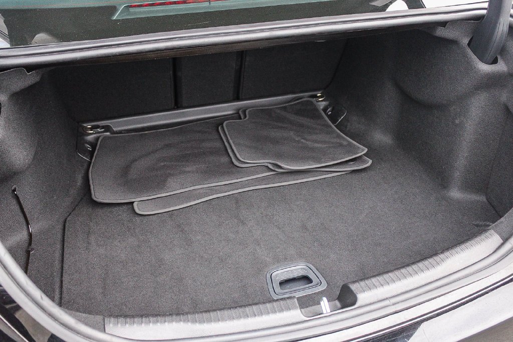 Used 2025 Black Mercedes-Benz C 300 image 26