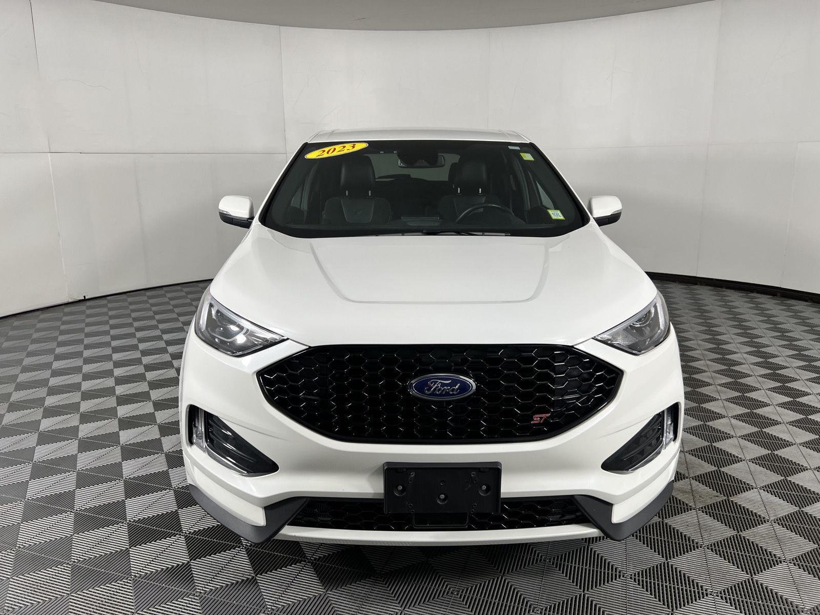 Used 2023 Star White Metallic Tri-Coat Ford ST image 14
