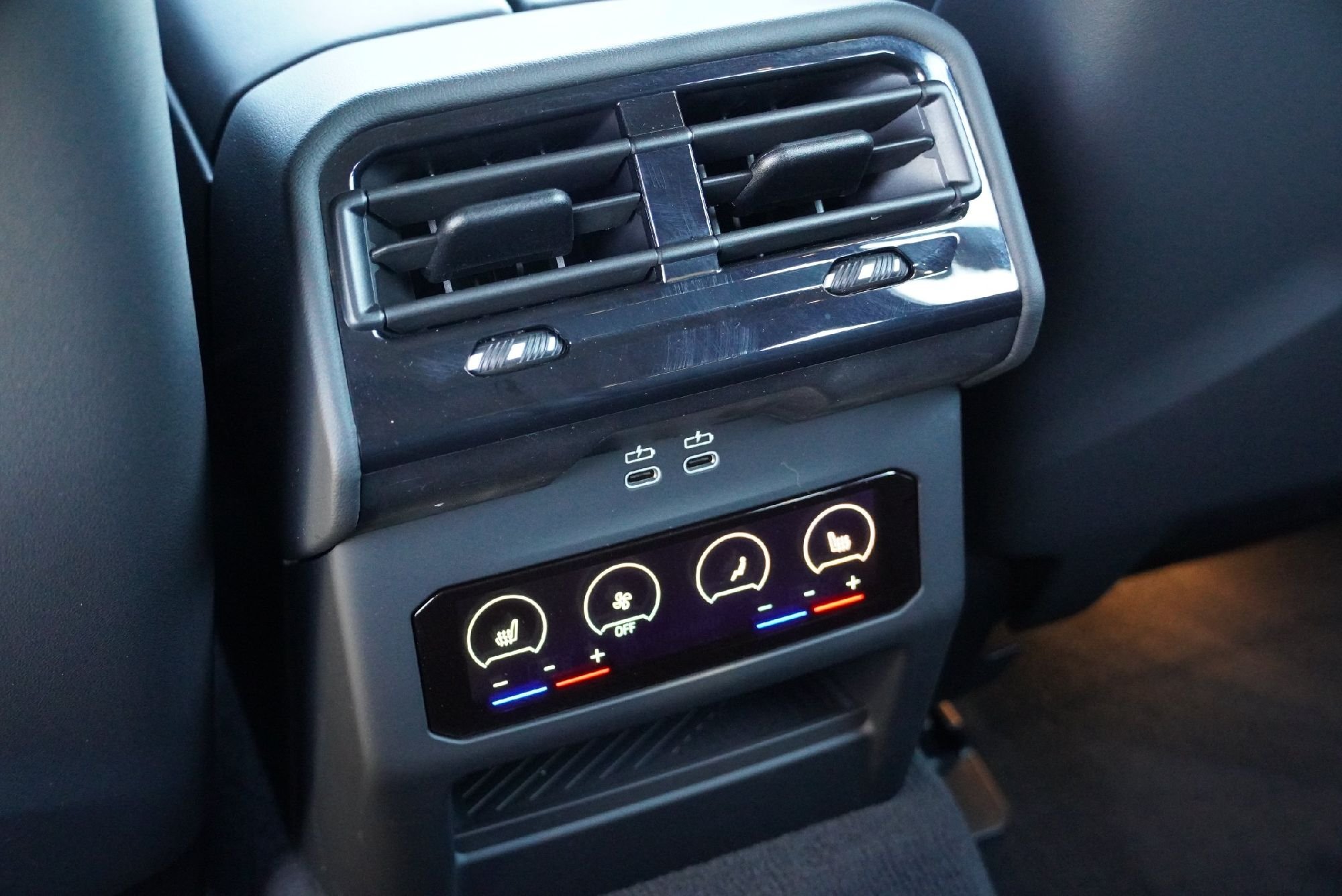 2025 BMW M5 M5 Touring - Photo 33