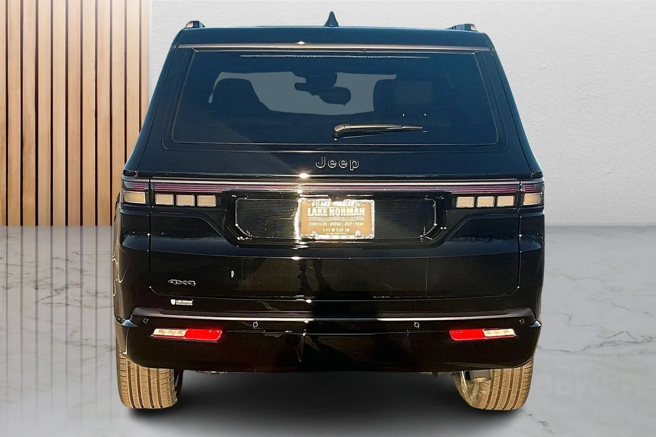 New 2026 High Gloss Black Jeep Limited Reserve image 7