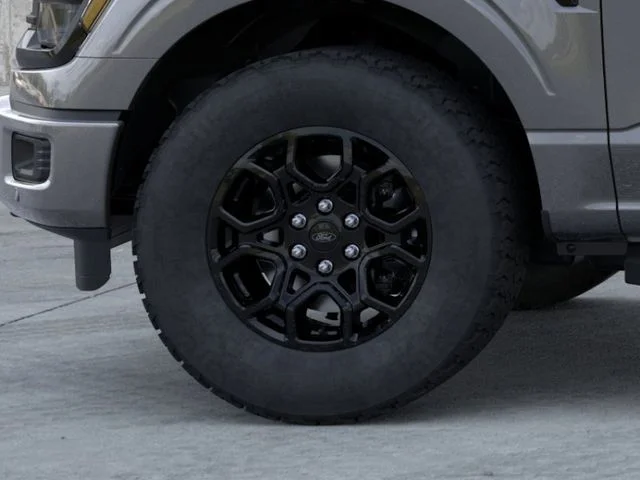New 2026 Carbonized Gray Metallic Ford XLT image 19