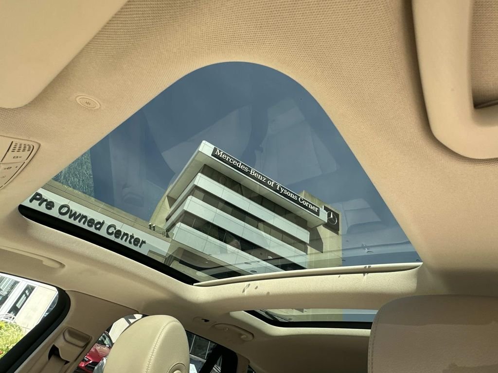 Certified Used 2022 Polar White Mercedes-Benz GLC 300 image 17