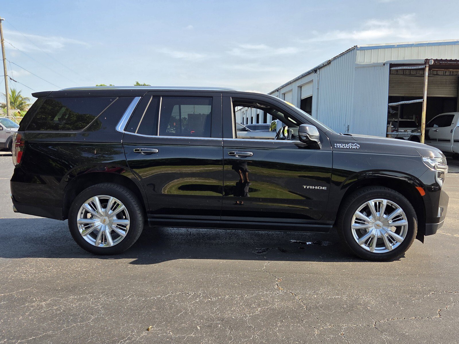 Used 2022 Black Chevrolet High Country image 6
