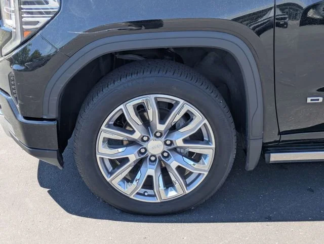 Used 2023 Onyx Black GMC Denali image 10