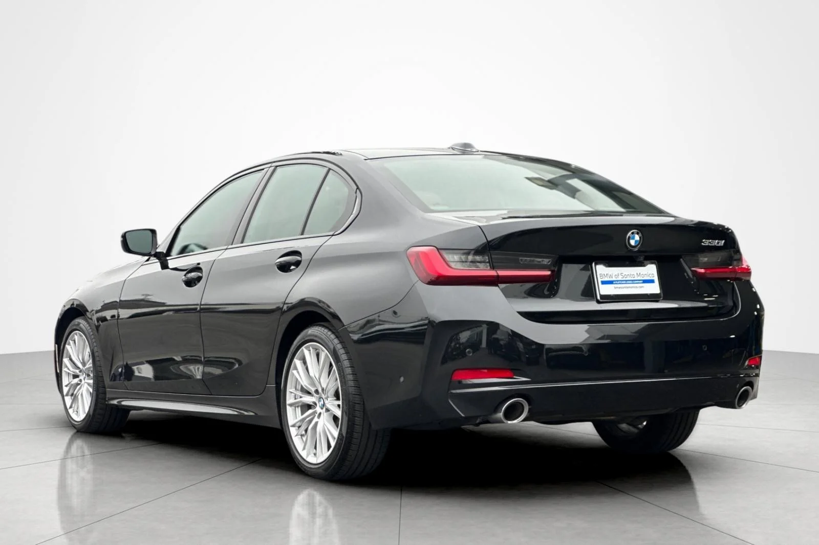 Used 2023 Black Sapphire Metallic BMW 330i image 3