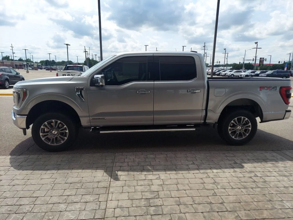 Used 2021 Silver Ford Lariat image 5