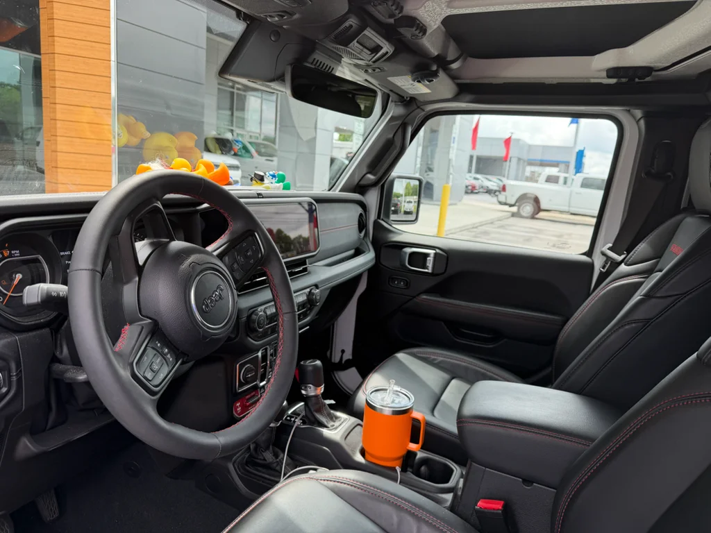 Used 2024 White Jeep Rubicon X image 10