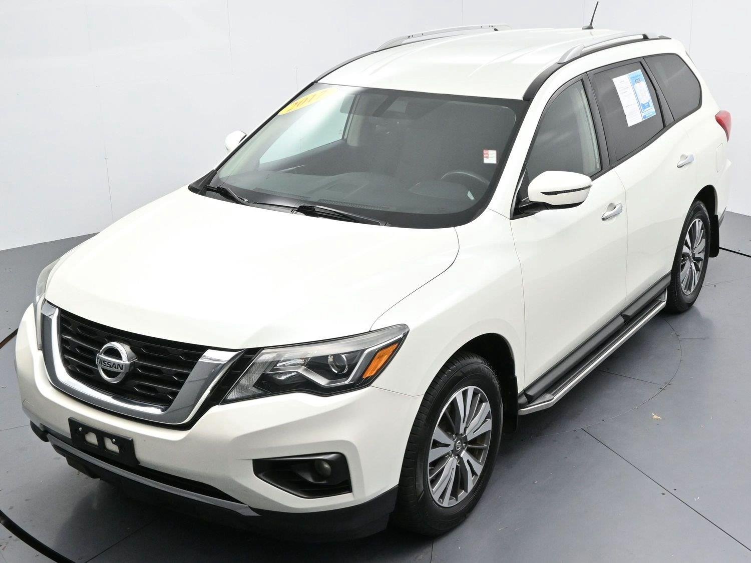 Used 2017 Pearl White Nissan SV image 41