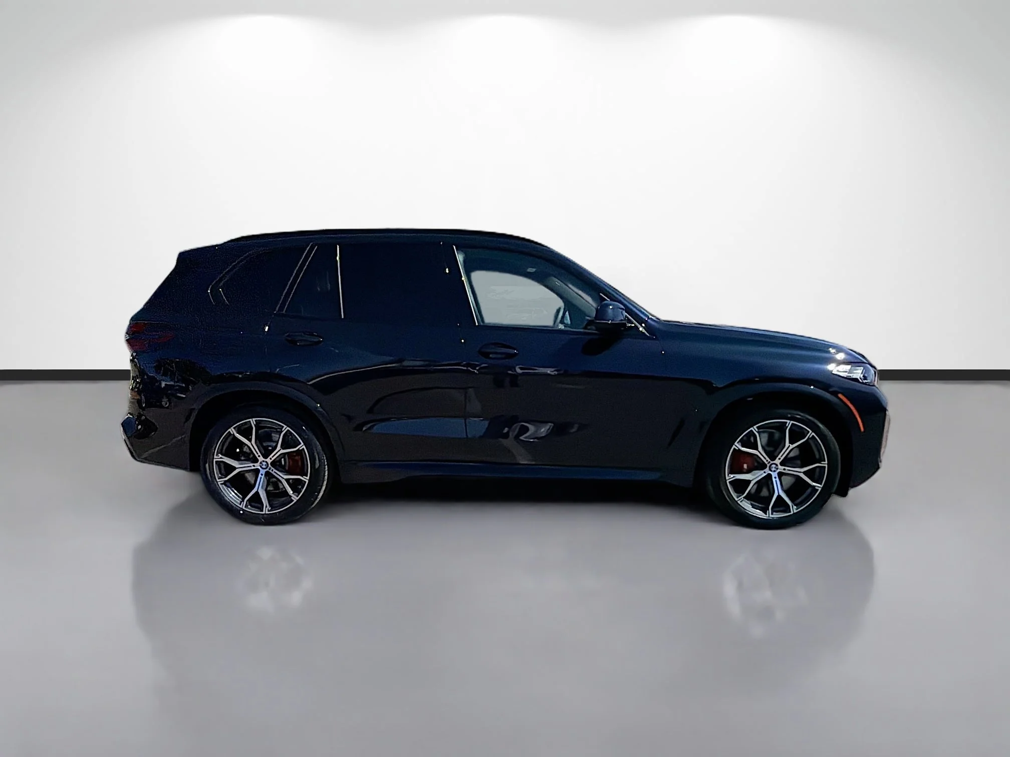 New 2026 Carbon Black Metallic BMW xDrive50e image 2