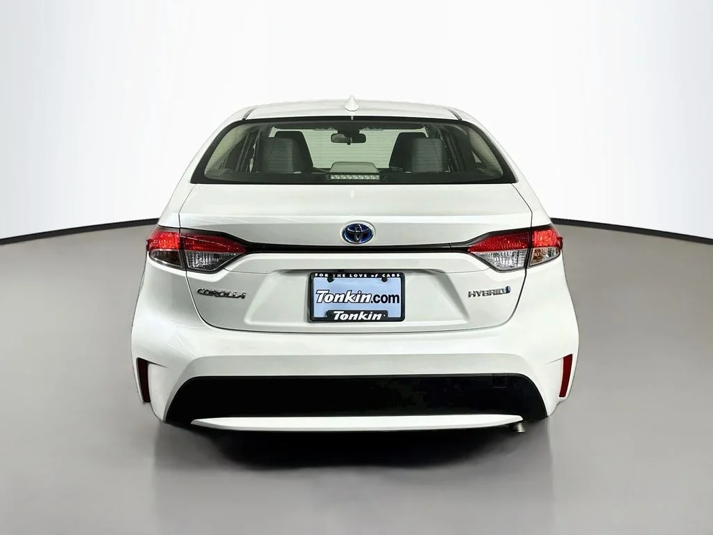 Used 2021 Blizzard Pearl Toyota LE image 7