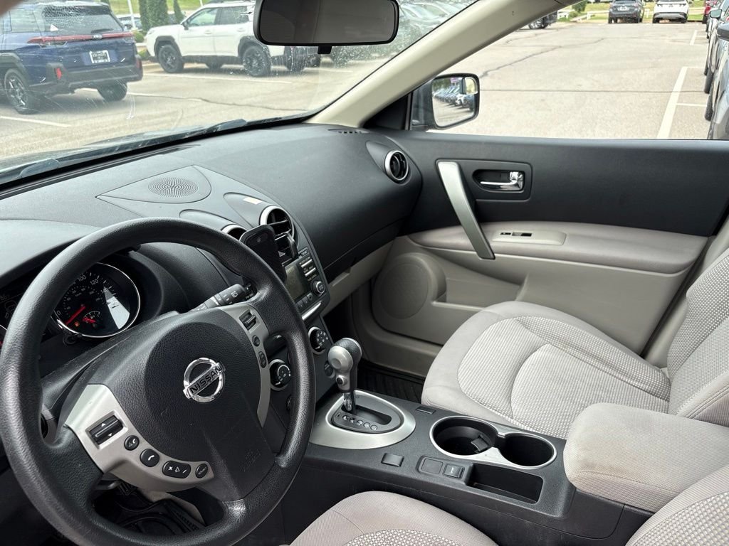 Used 2012 Blue Nissan SV image 4
