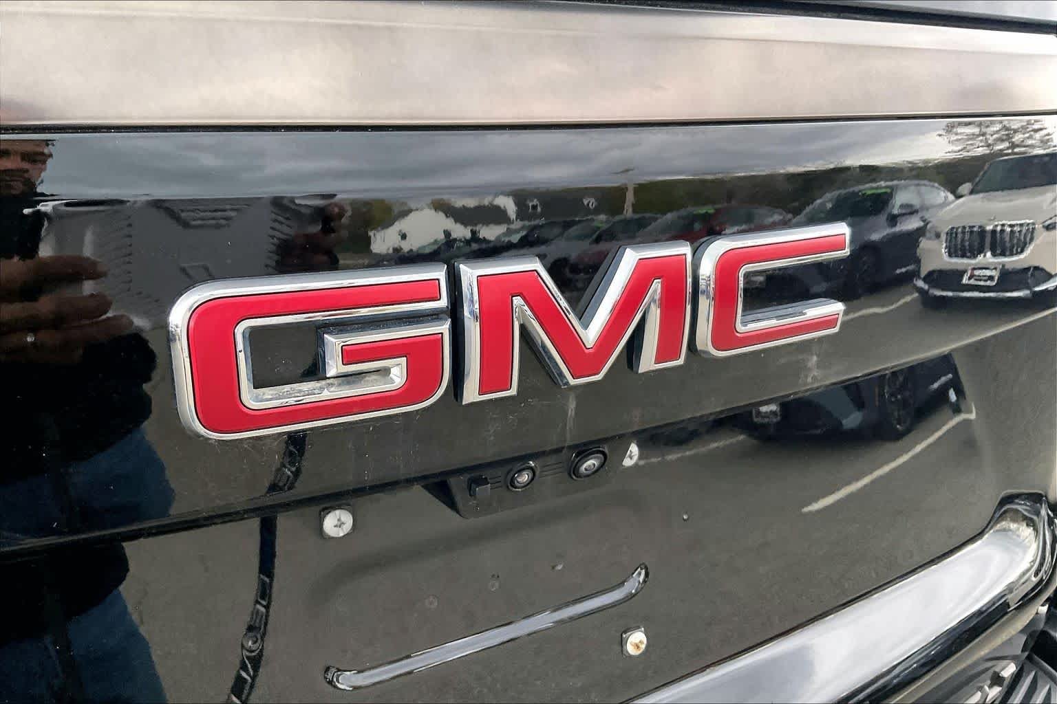Used 2025 Onyx Black GMC AT4 Ultimate image 31