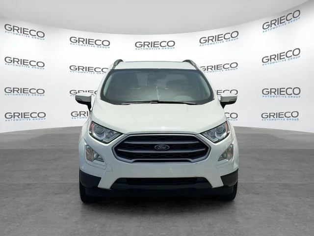 Used 2021 White Ford SE image 2