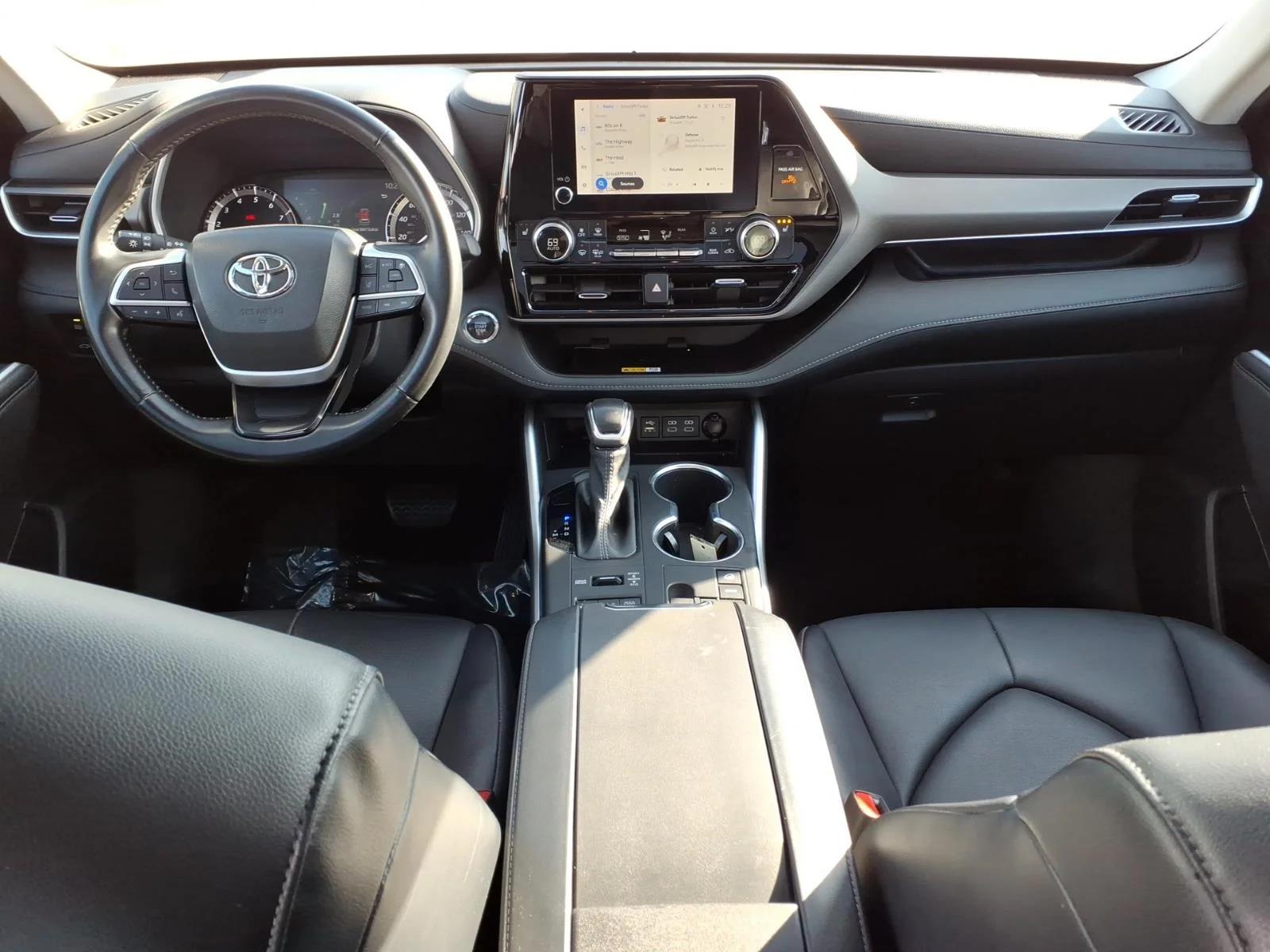Certified Used 2023 Silver Toyota XLE image 12