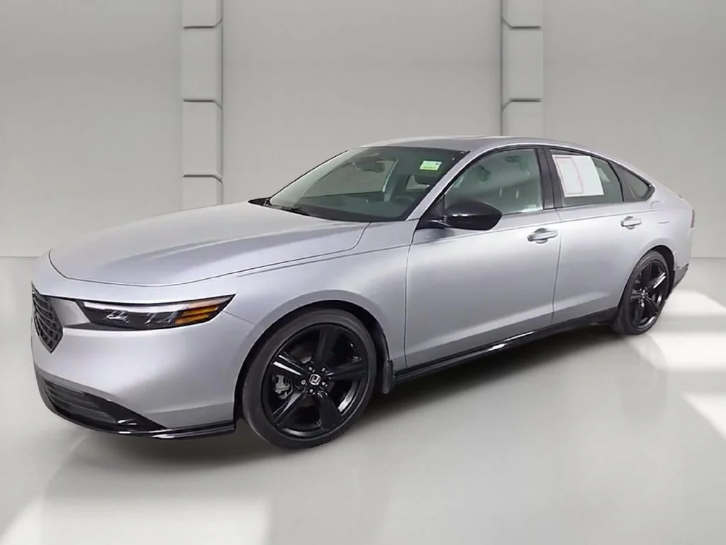 Used 2025 Solar Silver Metallic Honda Sport-L image 51