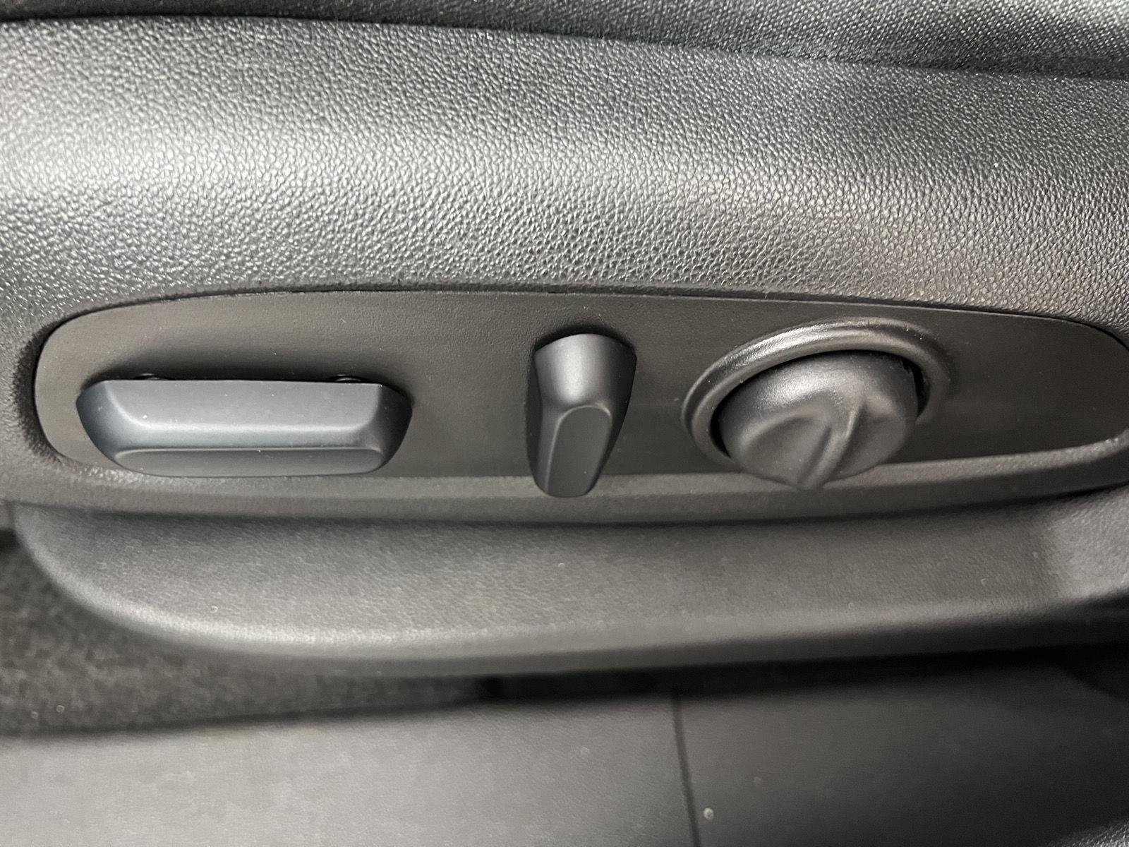 Used 2024 Sterling Gray Metallic Chevrolet LT image 7