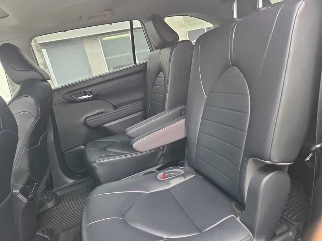 Used 2023 Gray Toyota XLE image 3
