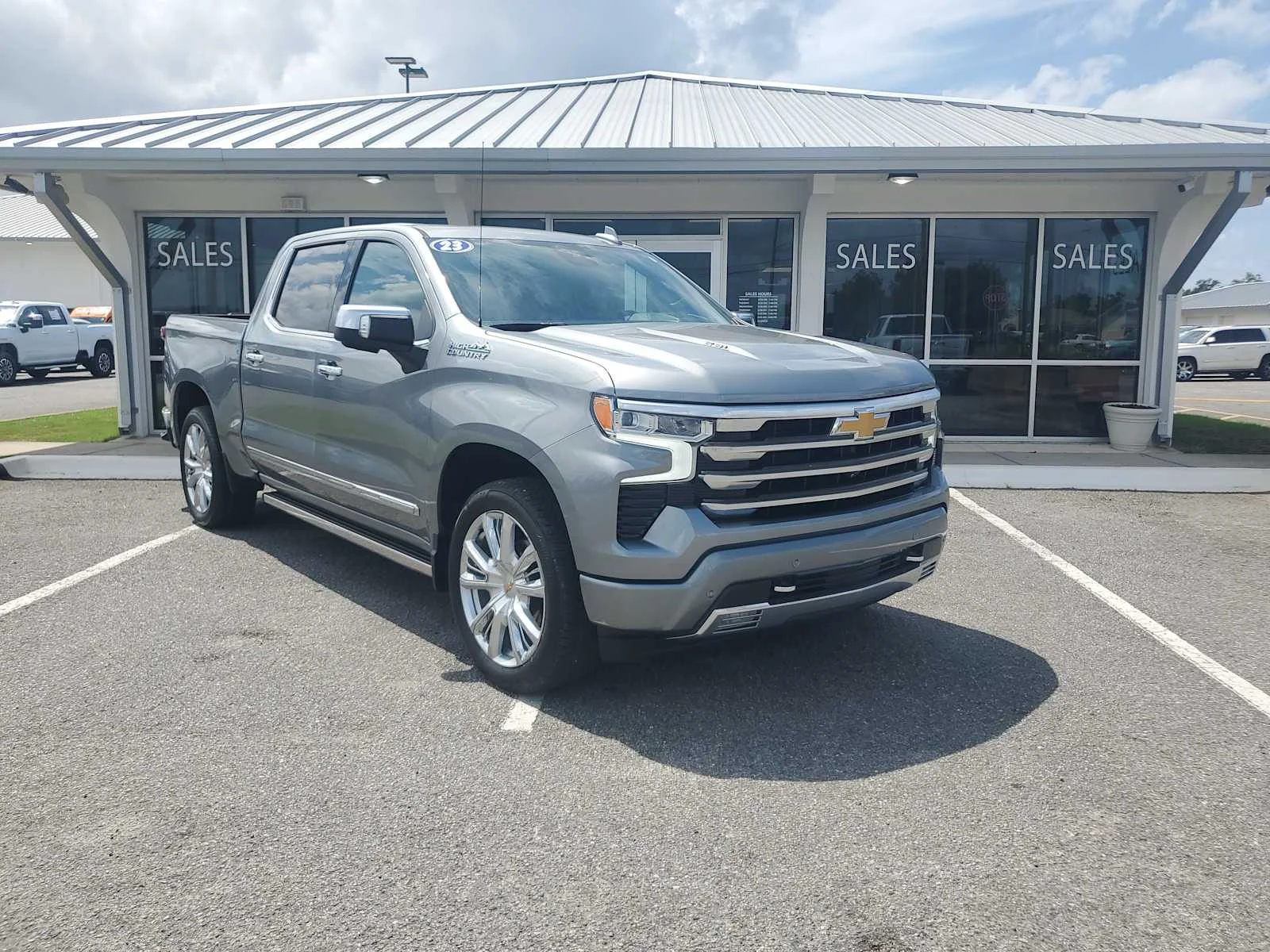 Used 2023 Sterling Gray Metallic Chevrolet High Country image 10