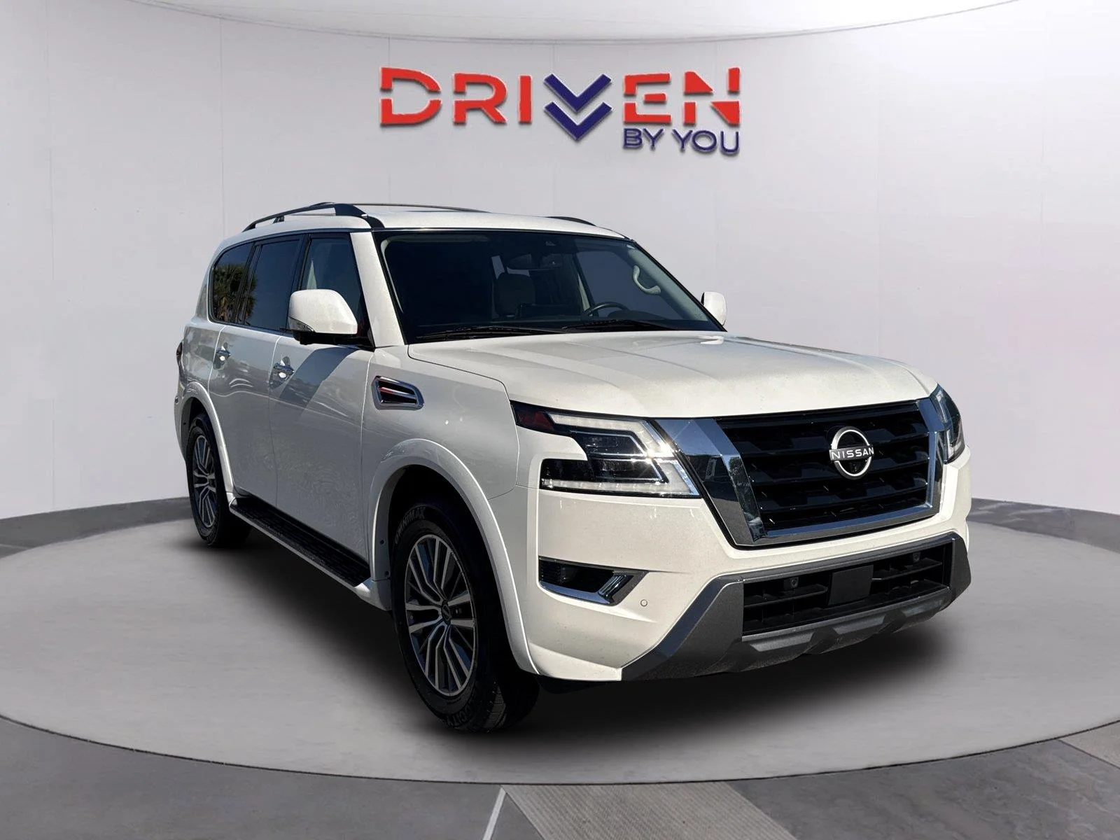 Used 2023 Aspen White Tricoat Nissan SL image 1