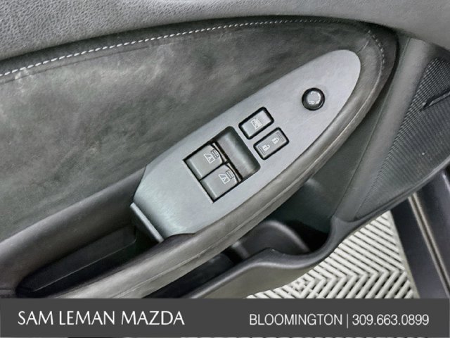 Used 2017 Gray Nissan Touring image 18