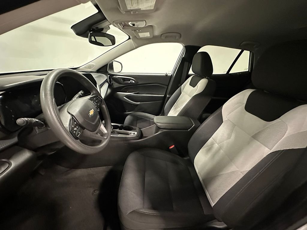 Used 2024 White Chevrolet LS image 3